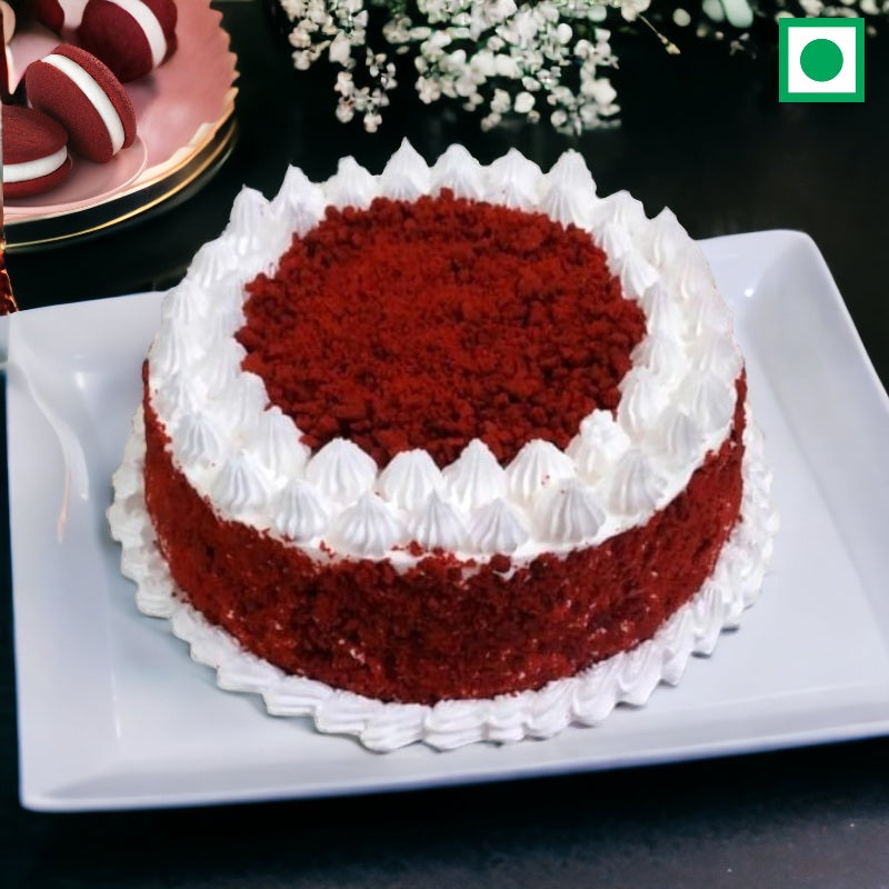 Artistic Red Velvet Charm Cake