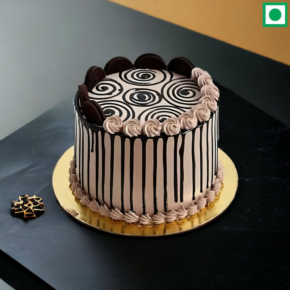 Elegant Oreo Chocolate Cake